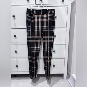 Classy LOFT Outlet Black and Brown Plaid Skinny Ankle Pants